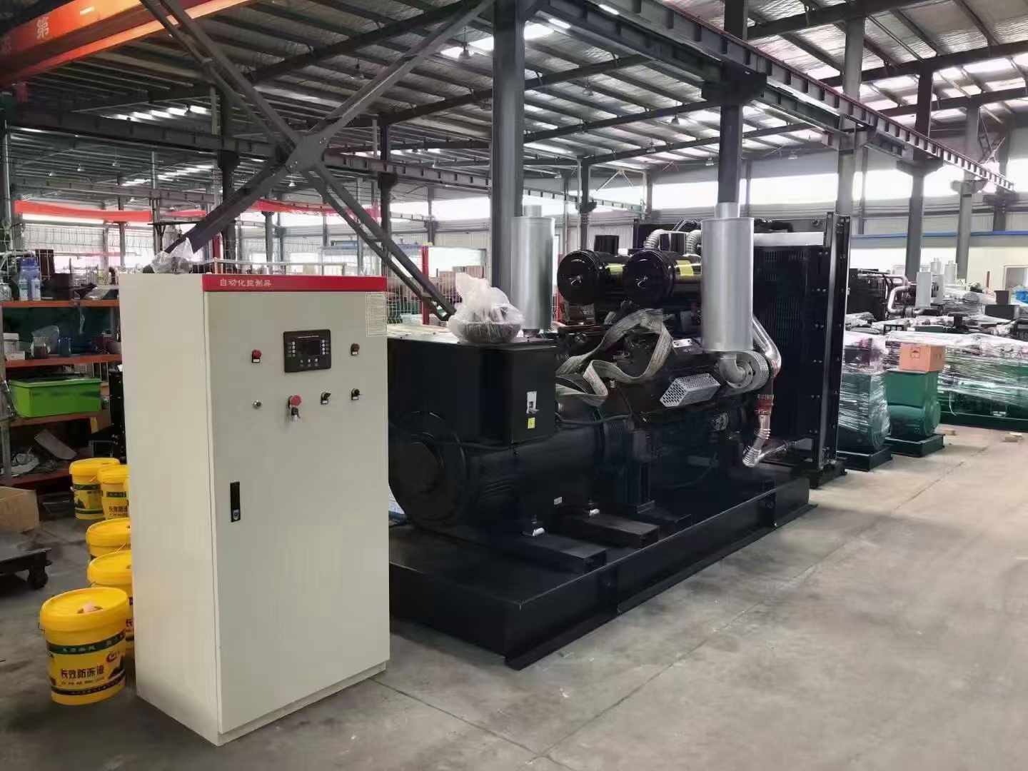 铜陵柴油发电机组负载测试时，若出现异常运行状态应如何处理？